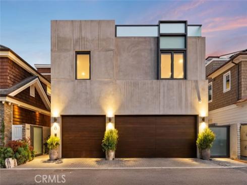 8  Beacon Bay  , Newport Beach, CA