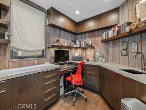 8  Beacon Bay  , Newport Beach, CA