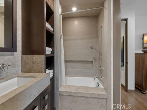 8  Beacon Bay  , Newport Beach, CA