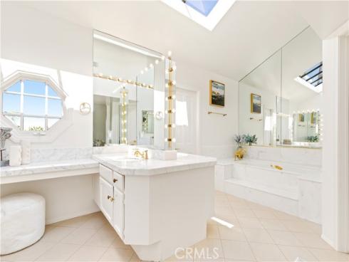 20  Ocean Vista  , Newport Beach, CA