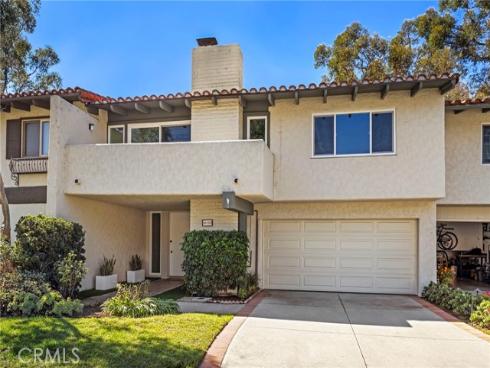 558  Vista Flora  , Newport Beach, CA