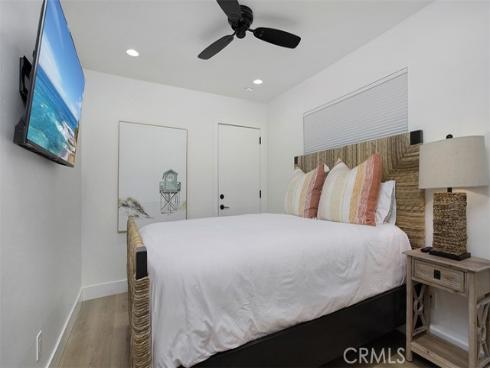 215  32nd   Street, Newport Beach, CA