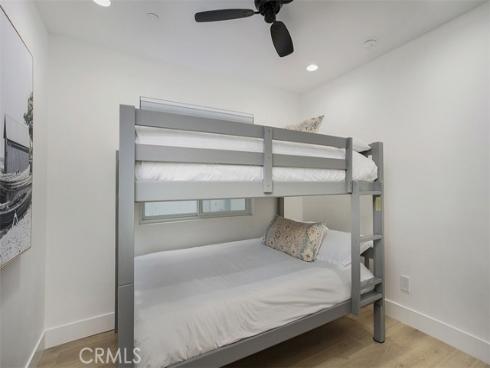 215  32nd   Street, Newport Beach, CA