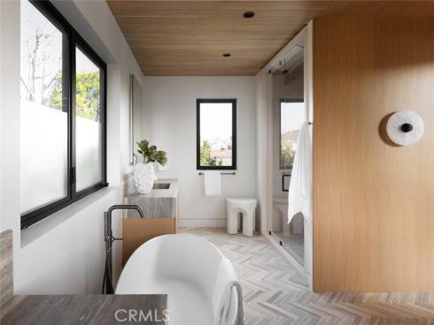 2100  Windward Ln  , Newport Beach, CA