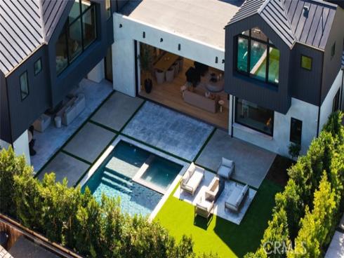 2100  Windward Ln  , Newport Beach, CA