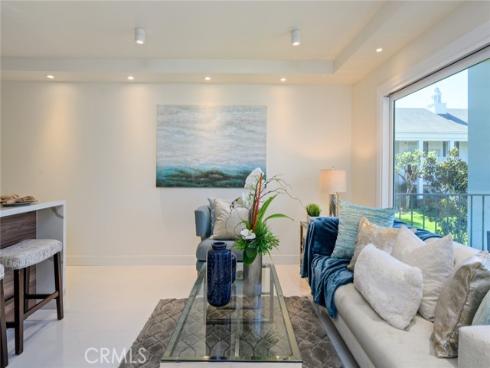 100  Scholz  205  Plaza, Newport Beach, CA