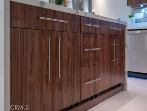 100  Scholz  205  Plaza, Newport Beach, CA