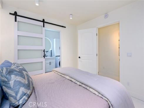 100  Scholz  205  Plaza, Newport Beach, CA