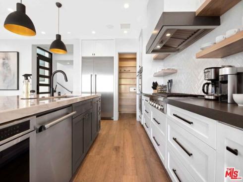 4106  River  2  Avenue, Newport Beach, CA