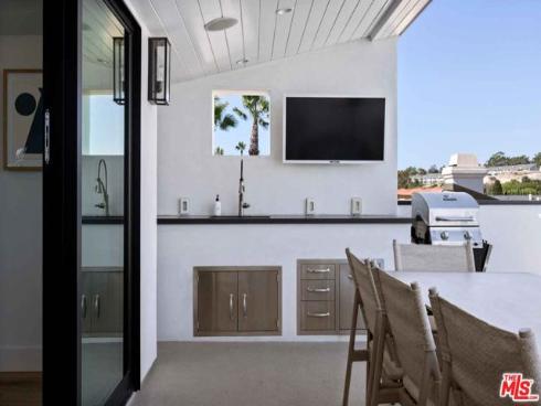 4106  River  2  Avenue, Newport Beach, CA