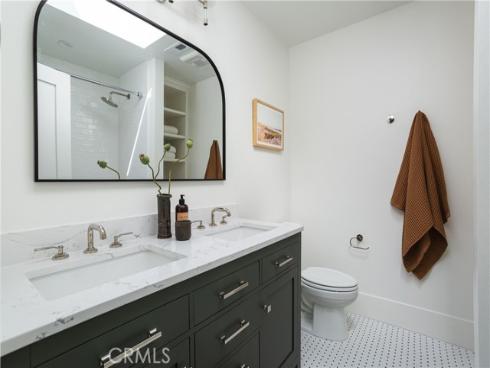 412  Vista Grande  , Newport Beach, CA