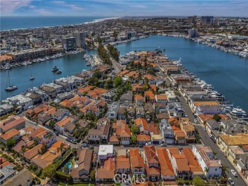 211  Via Dijon  , Newport Beach, CA