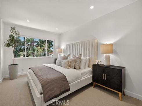 2428  Vista Hogar  , Newport Beach, CA