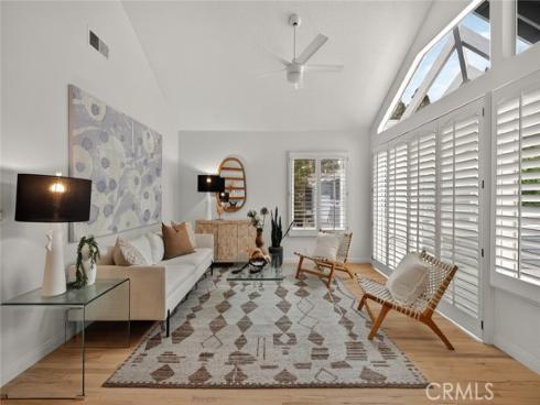 105 Hartford , Newport Beach, CA