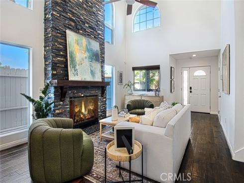 2262  Orchard  , Newport Beach, CA