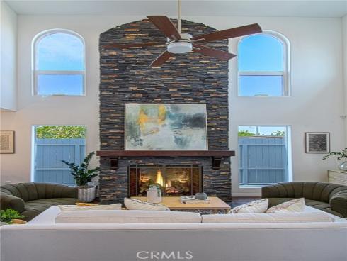 2262  Orchard  , Newport Beach, CA