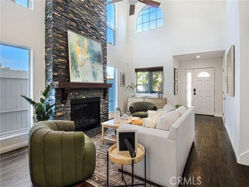 2262  Orchard  , Newport Beach, CA