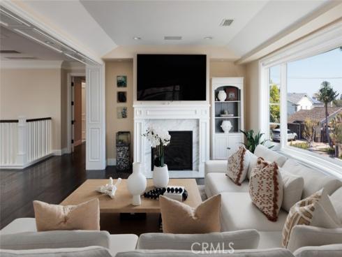 125  Kings   Place, Newport Beach, CA