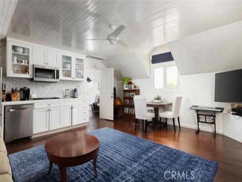 125  Kings   Place, Newport Beach, CA