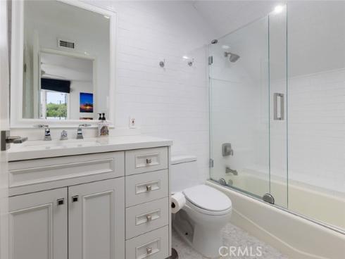 125  Kings   Place, Newport Beach, CA