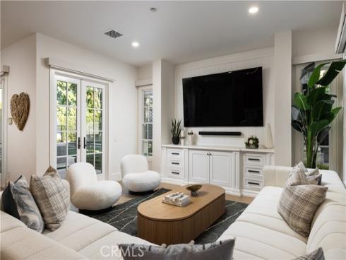 8  Gleneagles   Drive, Newport Beach, CA