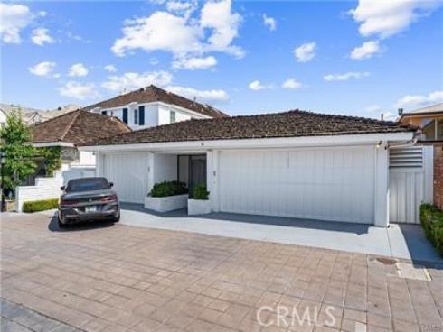 11  Harbor   Island, Newport Beach, CA