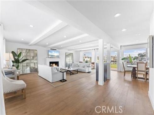 11  Harbor   Island, Newport Beach, CA