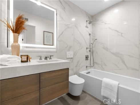 78  Pelican   Court, Newport Beach, CA