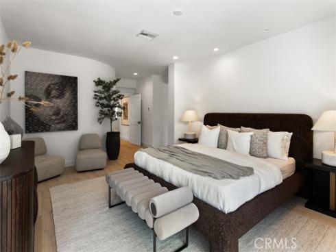 38  Royal Saint George  , Newport Beach, CA