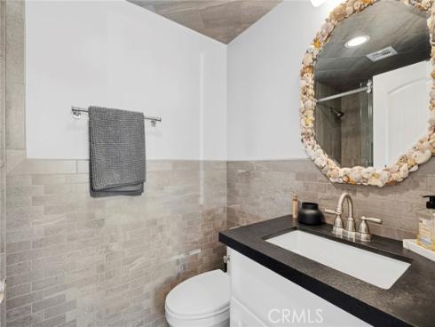 126  Collins  , Newport Beach, CA