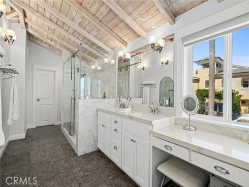 126  Collins  , Newport Beach, CA