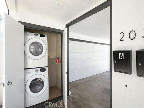 203  Cedar  A & B  Street, Newport Beach, CA