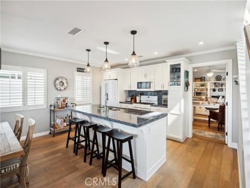 231  Canal  , Newport Beach, CA