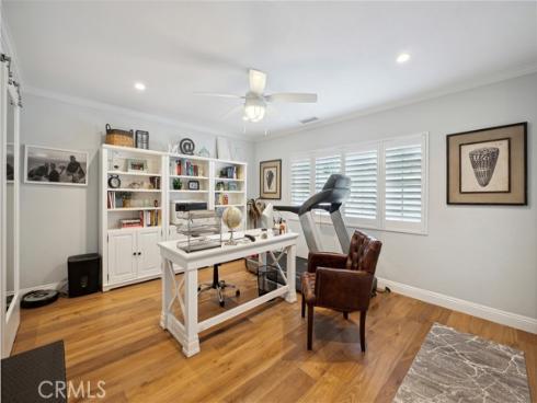 231  Canal  , Newport Beach, CA