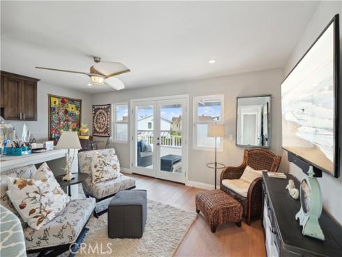 231  Canal  , Newport Beach, CA