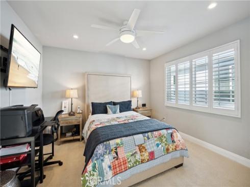 231  Canal  , Newport Beach, CA