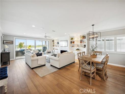 231  Canal  , Newport Beach, CA