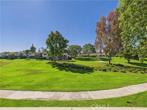 519  Vista Flora  , Newport Beach, CA