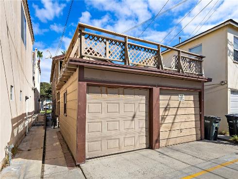 3709 W Balboa  , Newport Beach, CA