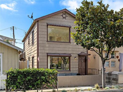 3709 W Balboa  , Newport Beach, CA