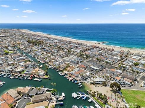 4208  River  , Newport Beach, CA