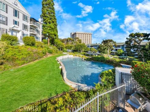 500  Cagney  103  Lane, Newport Beach, CA