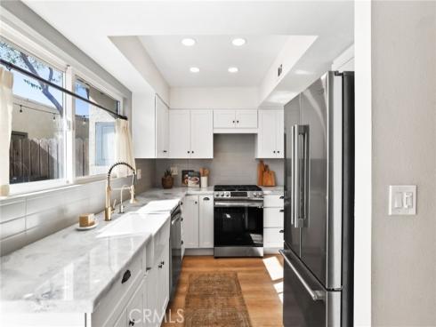 2209  Vista Huerta  , Newport Beach, CA