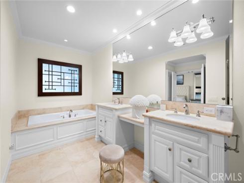 18  Rue Grand Vallee  , Newport Beach, CA