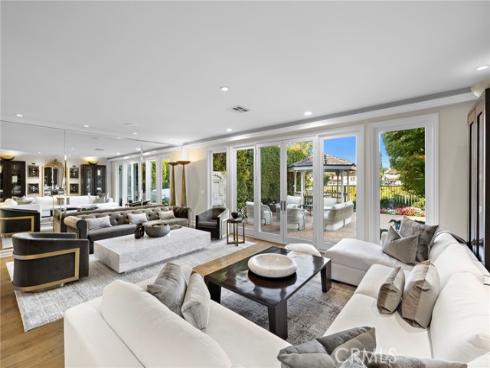 18  Rue Grand Vallee  , Newport Beach, CA