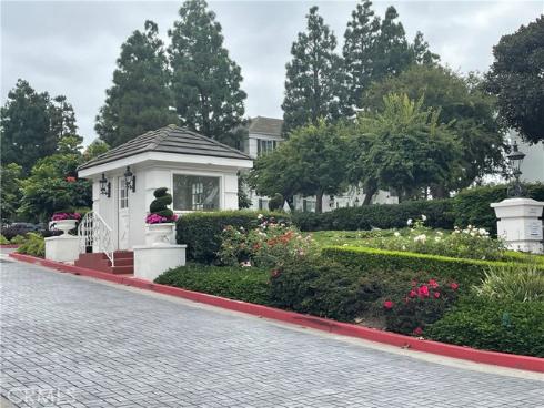 101  Scholz  123  Plaza, Newport Beach, CA