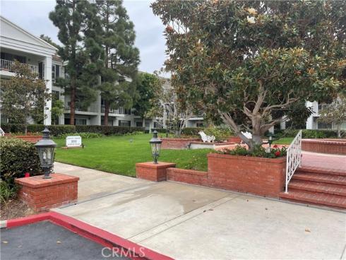 101  Scholz  123  Plaza, Newport Beach, CA