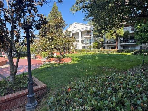 101  Scholz  123  Plaza, Newport Beach, CA