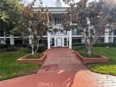 101  Scholz  123  Plaza, Newport Beach, CA