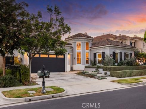 58  Victoria  , Newport Beach, CA